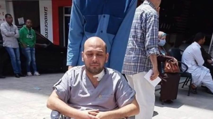 بعد فقد بصره.. طبيب عزل بلطيم: متحملتش ضغط العمل وكنت خايف من الإصابة بكورونا 
