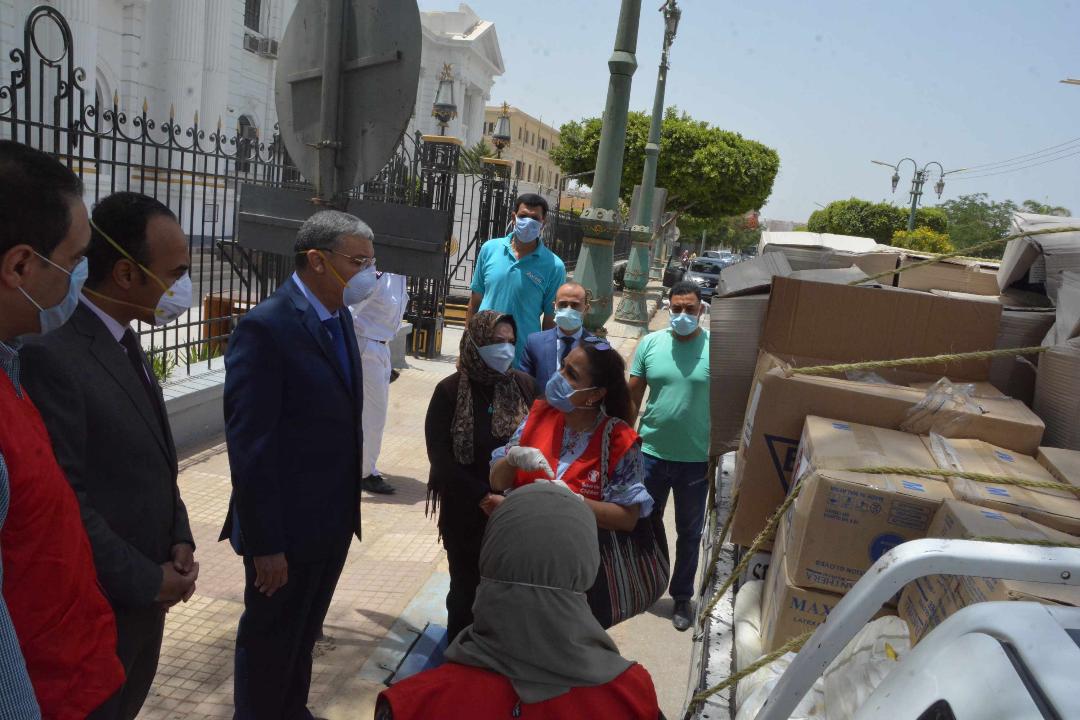 هيئة انقاذ الطفولة الدولية تسٌلم محافظة المنيا مطهرات ومعقمات ومستلزمات طبية