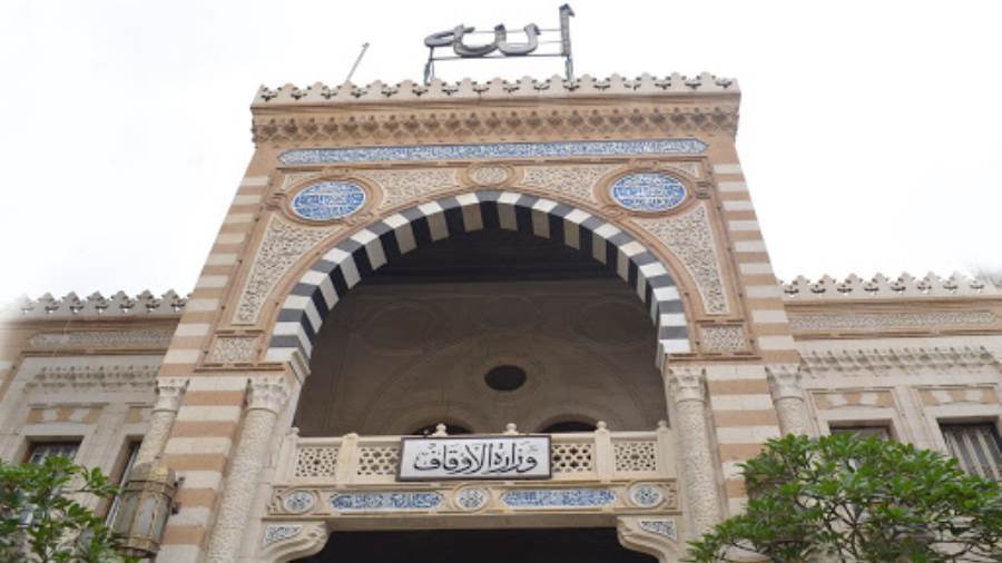 الأوقاف: لم يتم تحديد موعد عودة العمل بالمساجد سواء الجمع أو الجماعات 
