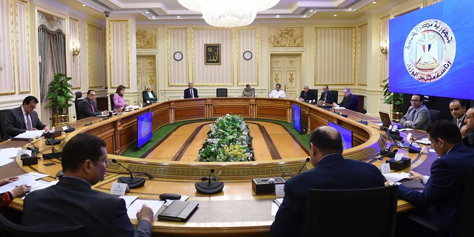 رئيس الوزراء يتابع آليات تطوير المنظومة الصحية