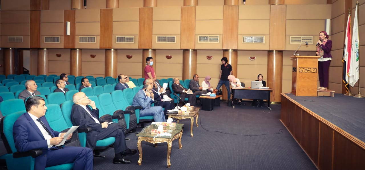 وزيرة البيئة تتابع مع وزيرا الإنتاج الحربي والتنمية المحلية تنفيذ منظومة المخلفات 