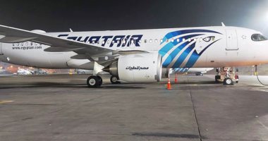 وصول 348 مصريا من العالقين بقطر إلى مطار القاهرة الدولى 
