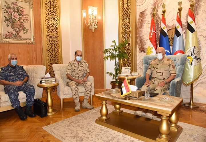 رئيس الأركان يبحث مع القوات المسلحة البحرينية تعزيز التعاون العسكري