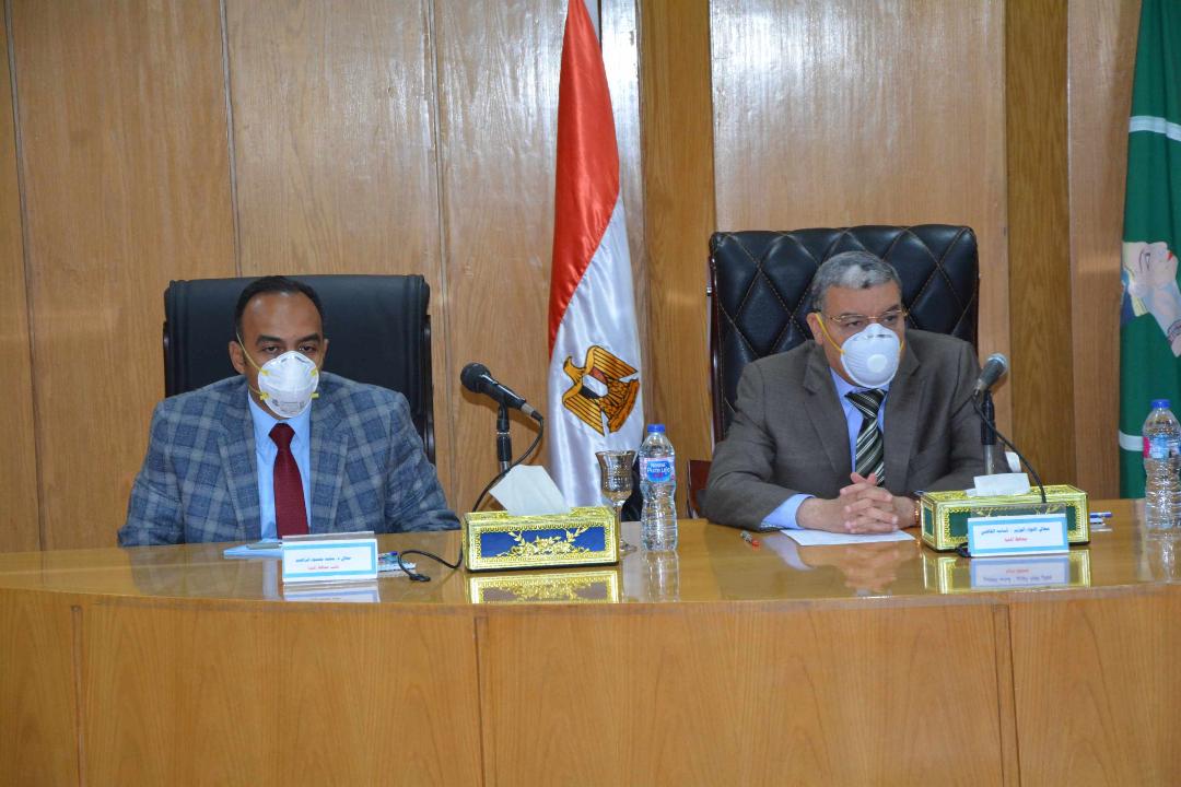 محافظ المنيا، يبحث مع مديري المستشفيات الخاصة دعم المنظومة الصحية 