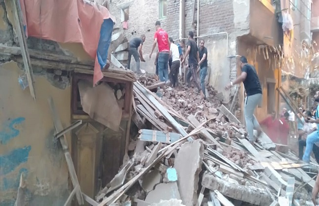 النيابة العامة» تباشر التحقيقات في واقعة انهيار عقار بشارع طه الحكيم في طنطا