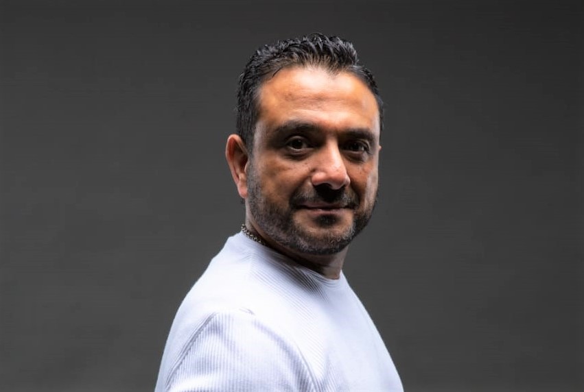 أمجد شمعة: الإضاءة من أهم العناصر المؤثرة فى تصميم الديكور وتشكيله