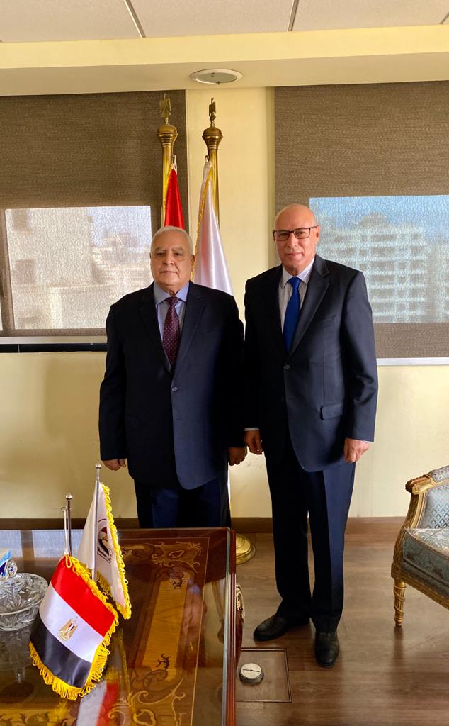 الجامعة العربية تناقش مع الوطنية للانتخابات ترتيبات جولة الإعادة بالشيوخ
