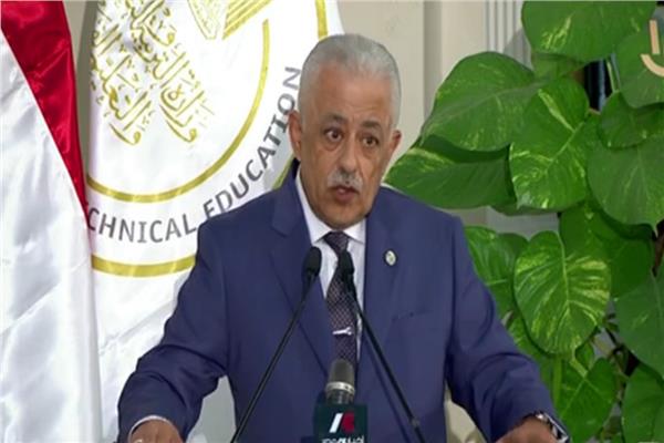 شوقي: ضوابط لتوزيع الطلاب وتحقيق التباعد بينهم خلال العام الدراسي الجدبد 