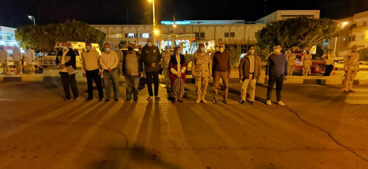تعقيم جميع الاماكن الحكومية بمدينة سفاجا ضد فيروس 