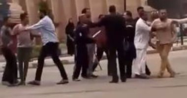 إصابة سيدتين فى مشاجرة بالأسلحة النارية بين عائلتين فى قنا 
