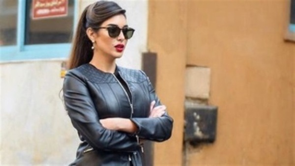 ياسمين صبري تحتفل بعيد ميلادها بأجمل إطلالة 