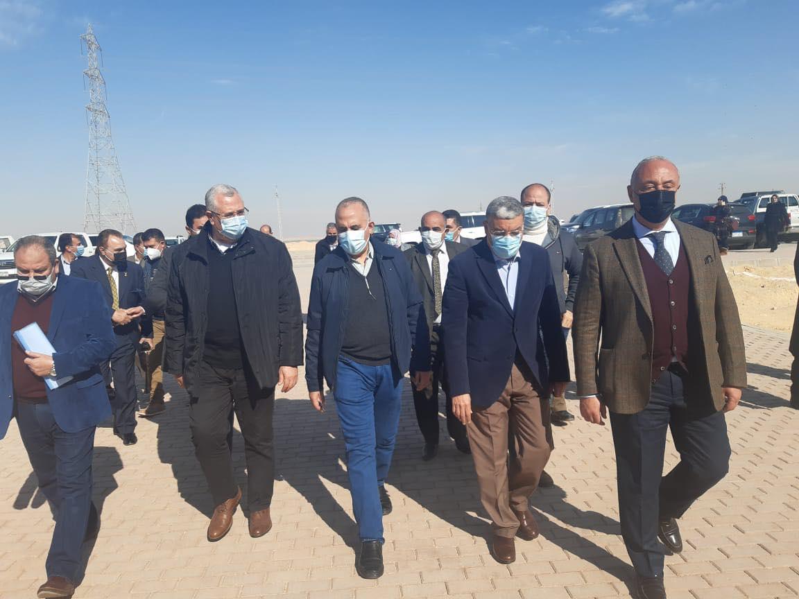 محافظ المنيا يستقبل وزيري الري والزراعة لمتابعة عدد من المشروعات