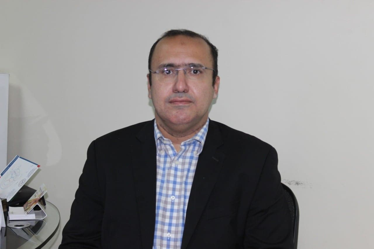 أستاذ جراحات الأوعية الدموية يوضح أمراض الأوعية الدموية فى القدم وكيفية تجنبها
