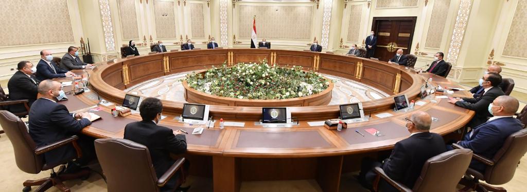 السيسي : مبادرة إحلال السيارات جاءت وفق دراسات علمية لضمان عوامل النجاح