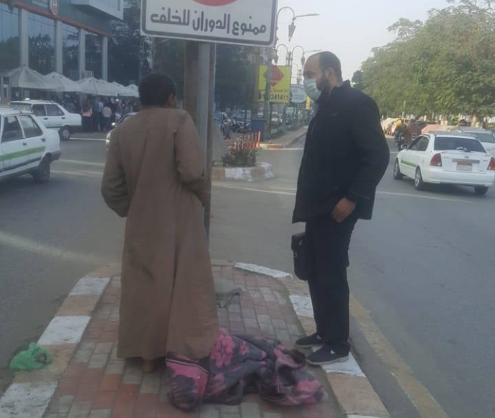 محافظ المنيا يوجه بتوفير الدعم لمواطن بلا مأوى وايداعه بدار الرعاية 
