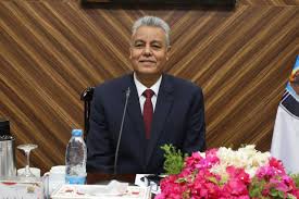 رئيس جامعة 