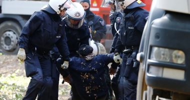 إصابة 46 ضابطا ألمانيا واعتقال 76شخصا أثناء إخلاء عقار استغله اليسار المتطرف 
