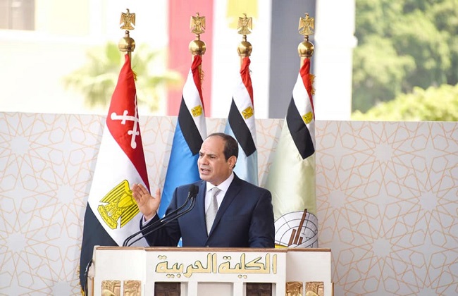 الرئيس السيسي للضباط الخريجين: عليكم مسئولية لإعداد وتجهيز وتوعية المجندين.. ولن ننسى الشهداء والمصابين