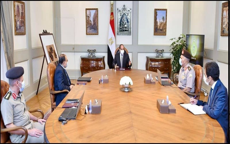 الرئيس يتابع مشروعات محاور وطرق منطقة الصعيد