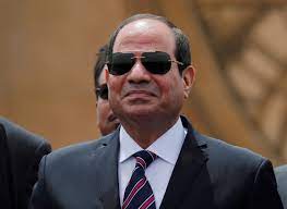 الرئيس السيسي يتفقد أجنحة 3 دول عربية مشاركة بمعرض 