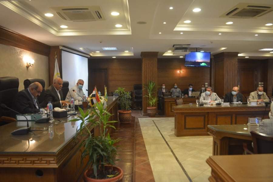  الجيزة تنهي إستعدادتها لموسم الأمطار.. خطط استباقية  وتحديد نقاط تجمع المياه لسرعة شفطها  