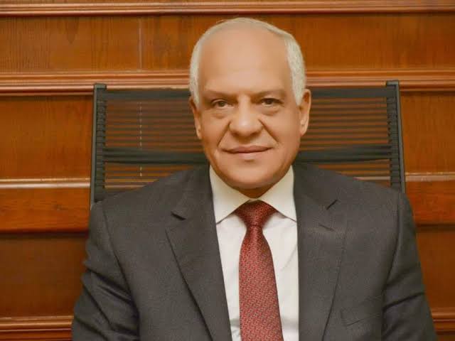محافظ الجيزة يعتمد المخططات التفصيلية ل١٠ قرى بمراكز البدرشين والصف وأوسيم ومنشأة القناطر
