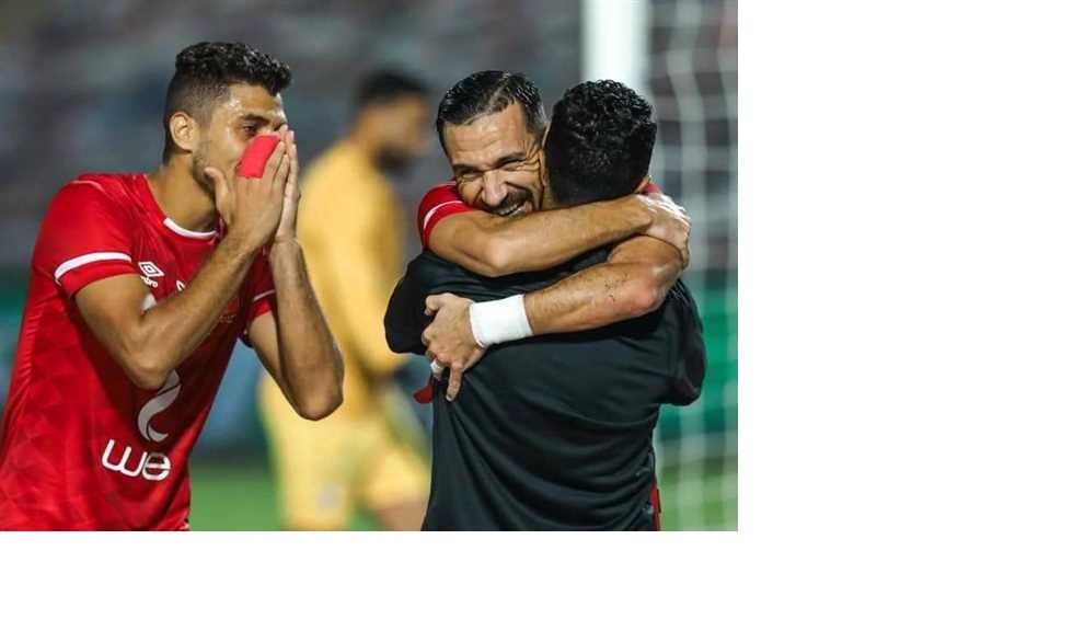 فيديو | ليلة حمراء خالصة .. الأهلي يطيح بالزمالك ويهز شباكه بخماسية مثيرة في ليلة القمة. 
