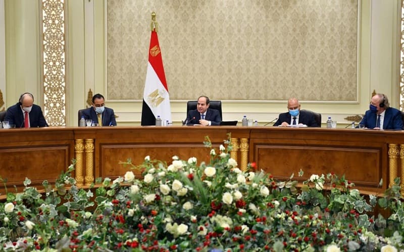 الرئيس السيسي يشارك في المائدة المستديرة لمؤتمر النقل الذكي مع رؤساء كبرى الشركات العالمية