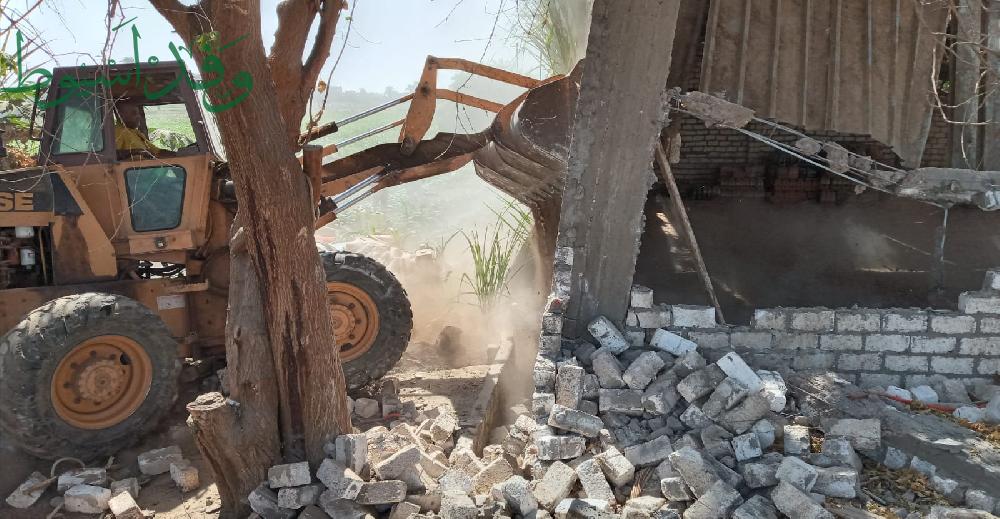 الجيزة تزيل تعديات علي ٢١ فدان أراضي أملاك دوله بابو غالب بمنشاة القناطر
