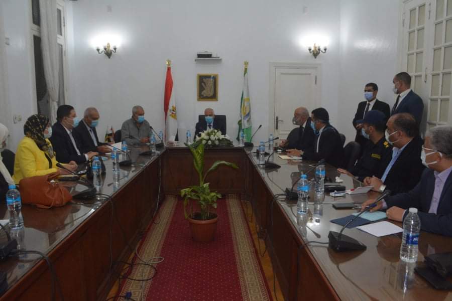 محافظة الجيزة تزيل ٦ حالات تعدي على النيل بشمال 