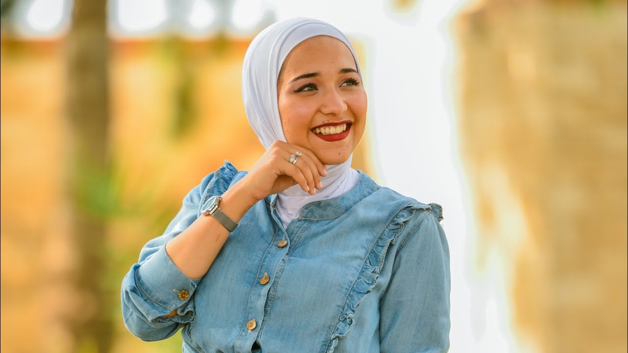 من هي أميرة البيلي التي تزاحم 40 ألف طالب لحضور ندوتها في قنا؟