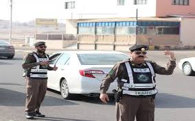 تحرير 560 مخالفة طرق ومحاور فى أسوان خلال حملة مرورية 
