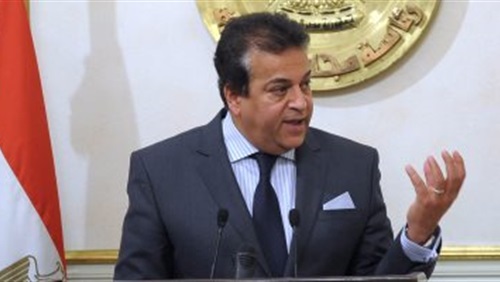 بيان لوزير التعليم العالي يوضح تفاصيل امتحانات التيرم والدراسة بالجامعات لبقية العام