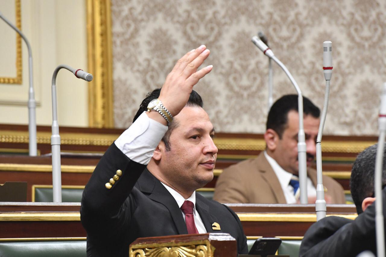النائب سيد سمير : الواجب تجاه الوطن يحتم علينا تقديم كل ما نملك لشهداء العمليات الإرهابية 


