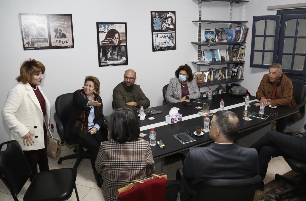 مهرجان الأقصر السينمائي يتحدى كورونا في الأماكن المفتوحة

