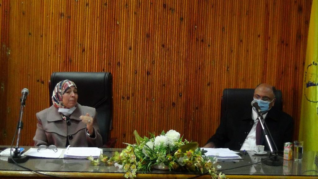 مهام وأعمال الإدارة العامة للعلاقات العلمية والثقافية فى ندوة تعريفية بجامعة المنيا