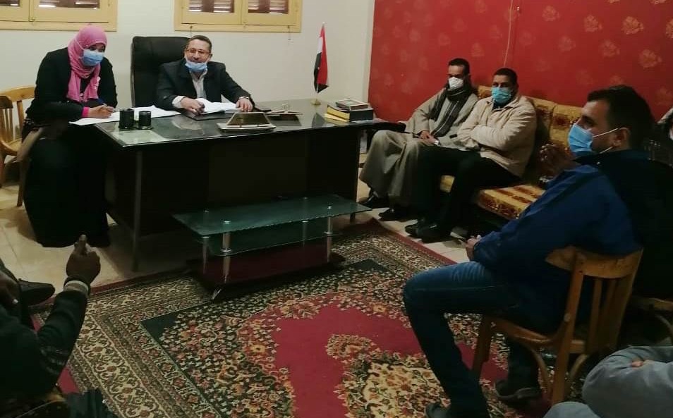 محافظ سوهاج: جلسات تشاور مع المواطنين لتحديد أولويات تطوير البنية التحتية للريف


