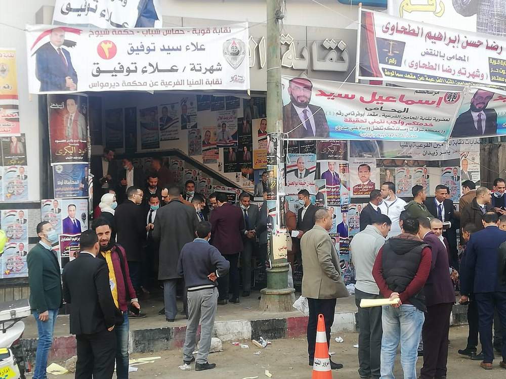بالصور اقبال كثيف فى انتخابات نقابة المحامين الفرعية بالمنيا 