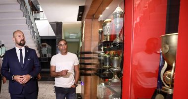 مدير قطاع الناشئين بالأهلي: اللاعب المصري معندوش ثقافة.. وأواجه صعوبة خططية 