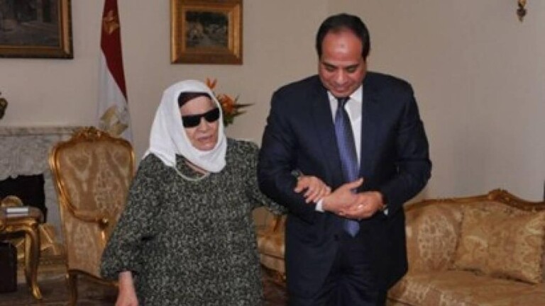 الرئيس السيسي ينعي الحاجة زينب الملاح صاحبة التبرع لصندوق تحيا مصر
