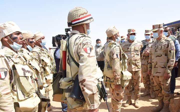 رئيس الأركان يشهد امشروع مراكز القيادة الخارجى 