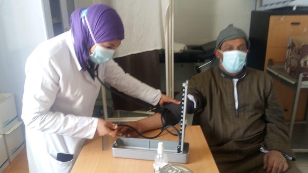 فحص وعلاج مليون و675 ألف مواطن ضمن المبادرة الرئاسية لعلاج الأمراض المزمنة بالمنيا