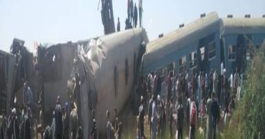 50 مصابا حتى الآن فى حادث تصادم قطارى سوهاج 
