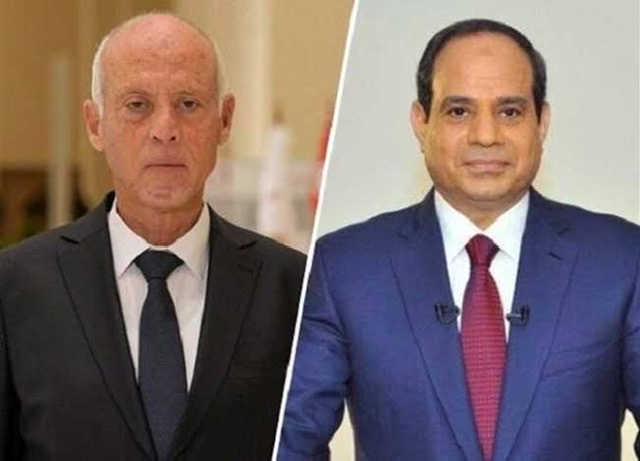 السيسي يتلقي اتصالا هاتفيا من نظيره التونسي لتعزيته فى حادث قطاري سوهاج 