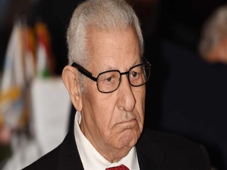 وفاة الكاتب الصحفي مكرم محمد أحمد عن عمر يناهز 85 عاما