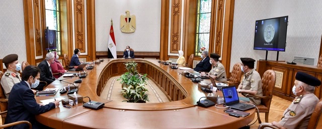 السيسي يوجه بإعداد قاعدة بيانات شاملة بكافة مكونات المنظومة من كوادر طبية