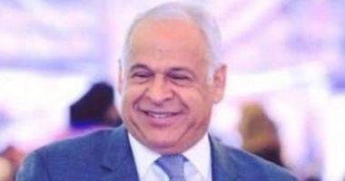 فرج عامر: أشجع الأهلى بعد سموحة.. وهناك فرق تخسر أمام الأحمر وتصرف مكافآت 