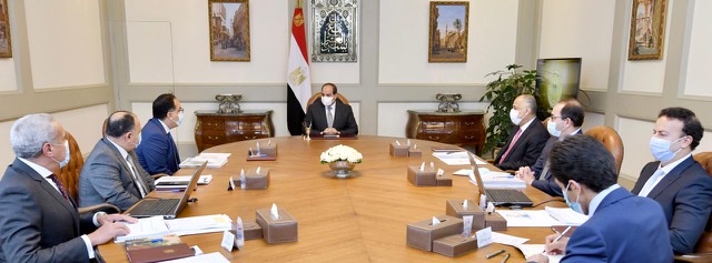 الرئيس السيسي يستعرض  مؤشرات الأداء الاقتصادي والمالي لعامي 2021/2020