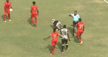 ياسر ابراهيم ينقذ الأهلي ويخطف نقطة من المريخ في السودان

