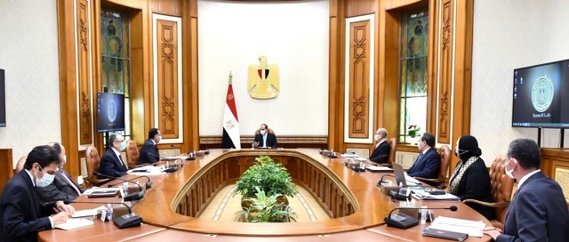 السيسي يوجه بتوفير المناخ الداعم لقطاع الصناعات الوطنية الثقيلة
